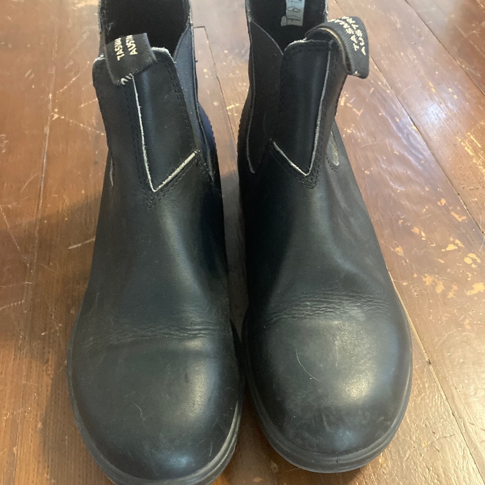 Blundstone Black Chelsea Ankle Boots